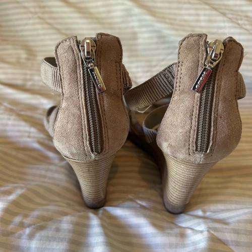 Geox Respira dress sandals like new, tan brown, size 37