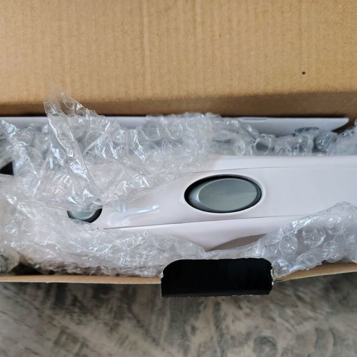 Electric knife new in original packaging