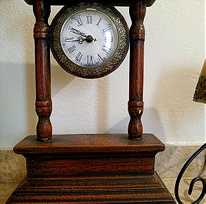 Ξύλινο ρολόι vintage