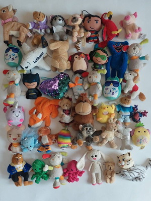 Plush toys like new, set of multiple pieces