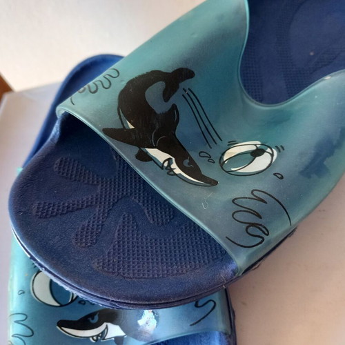 Boys' slippers new, size 30/31, blue