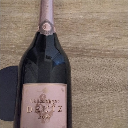 Champagne Deutz Rosé Brut new French sparkling wine