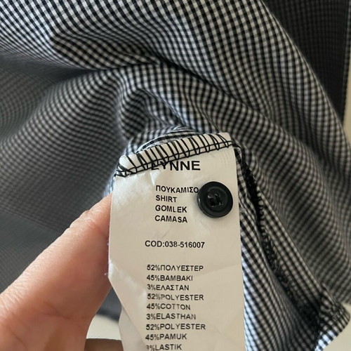 Lynne checked shirt with black lace like new, size 40
