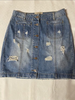 Mini denim skirt like new, blue, size S with buttons and distressed style