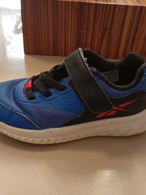 Reebok αθλητικό παπούτσι αγοριού νούμερο 29 μεταχειρισμένο