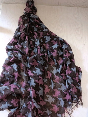 Large scarves like new, multicolored