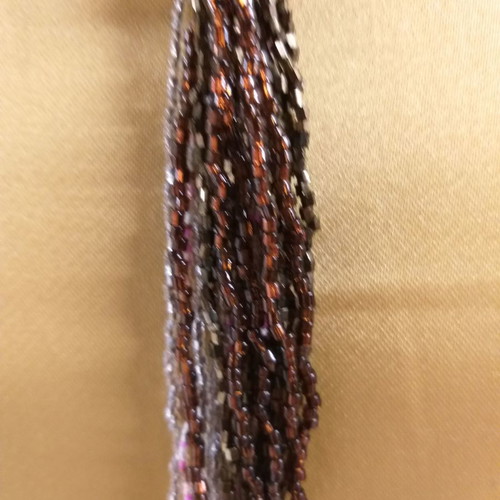 Vintage short necklace with small beads and many strands, new