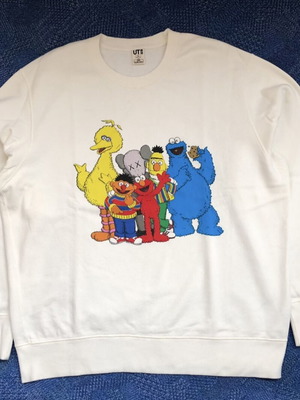 Kaws x Uniqlo x Sesame Street суичър XL като ново