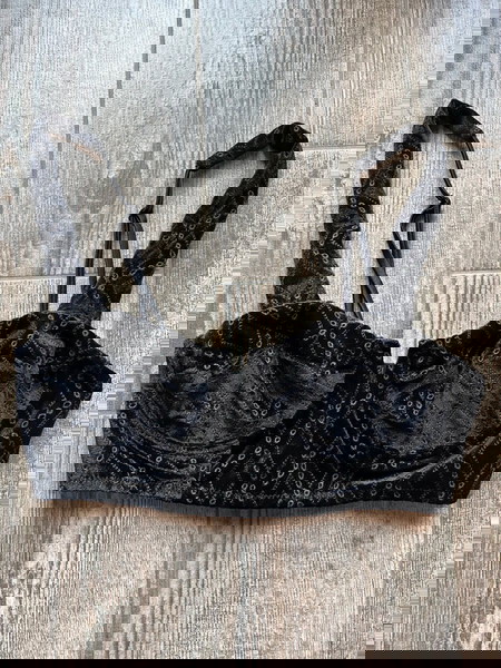 Vassia Kostara brallet