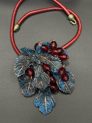 Women leather choker with red Baltic amber and patinas copper new