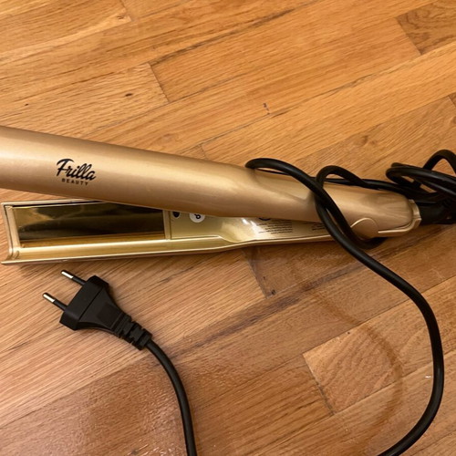 Frilla Beauty Hair Straightener like new