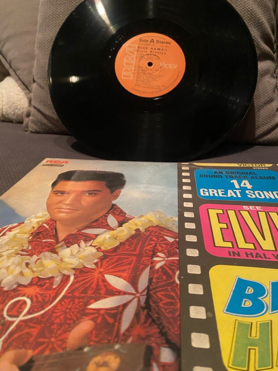 Elvis Presley Blue Hawaii vinyl LP used,… - € 20,00 - Vendora.cy