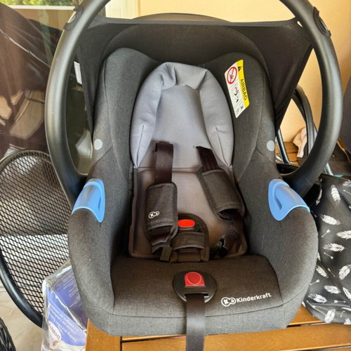 Baby stroller set 3 in 1 like new with carrycot and car seat