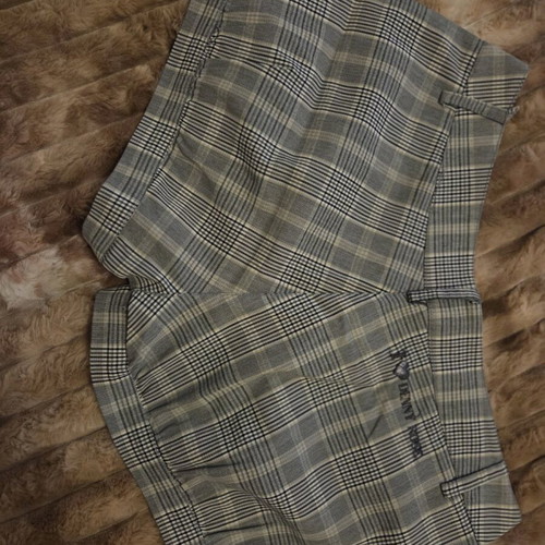 Denny Rose gray check shorts like new, size medium