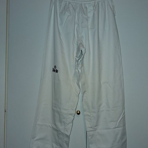Tae kwon do uniform like new