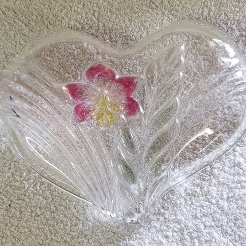 Glass fondant dish used, in good condition