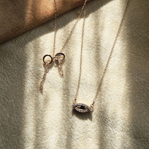 Rose gold evil eye 750 necklace with diamonds