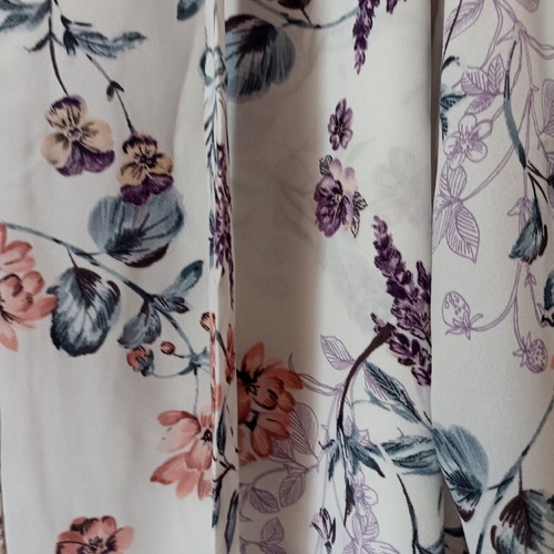 Floral chiffon shirt L/XL new with covered buttons
