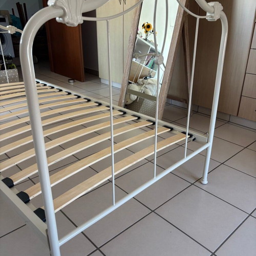Laura Ashley metal bed 90cm x 190cm with mattresses like new