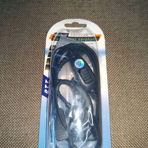 UHF/VHF Wireless Transceiver Headset new with ear tube