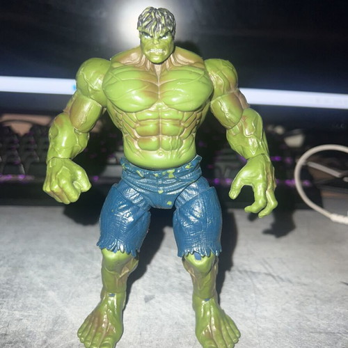 Incredible Hulk 2007 Hasbro and Abomination figures with accessory