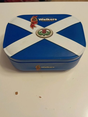 Metal storage tin from Scottish biscuits like new