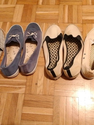 Set of 4 pairs of shoes used, size 39