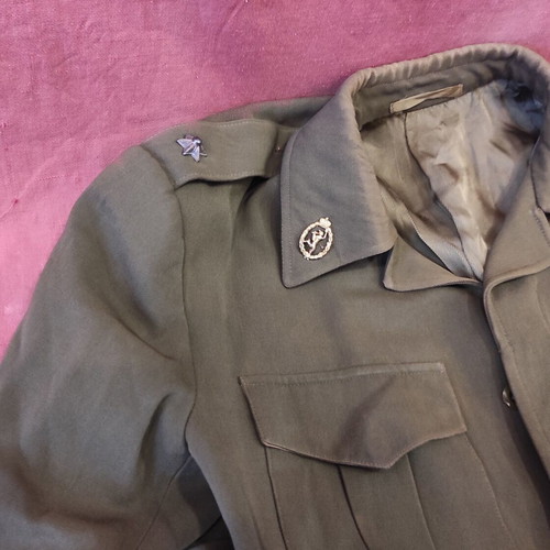 Signal Corps Second Lieutenant Tunic 1950s used