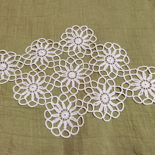 Crochet square placemat like new, handmade
