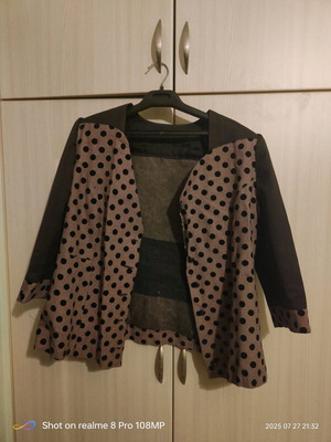 Vintage women's jacket with shoulder pads like new, brown, size M