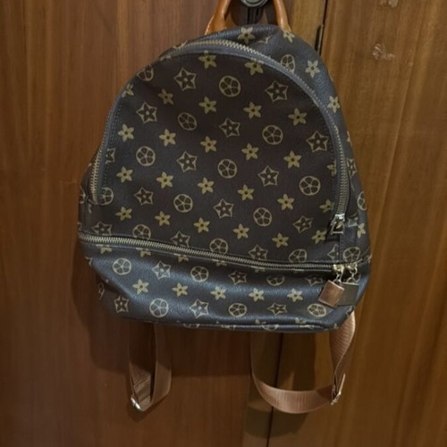 Zara Backpack like new, brown