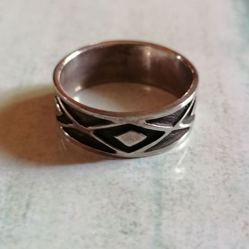 Men's silver 925 ring band with embossed rhombuses new no 60 (US 9 1/4)