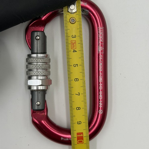 Lucky by Faders climbing safety carabiner used, red, screw-lock