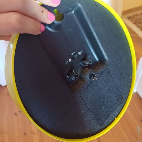 Clock not working, new, table type