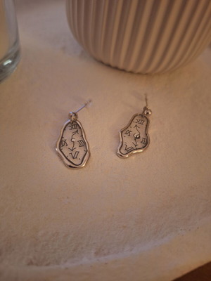 Salvador Dali Melting Clocks Earrings new, silver, surrealist Y2K design