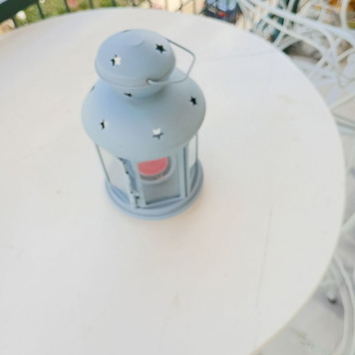 Metal lantern like new for tealight