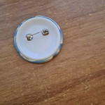 Metal Snoopy pin used