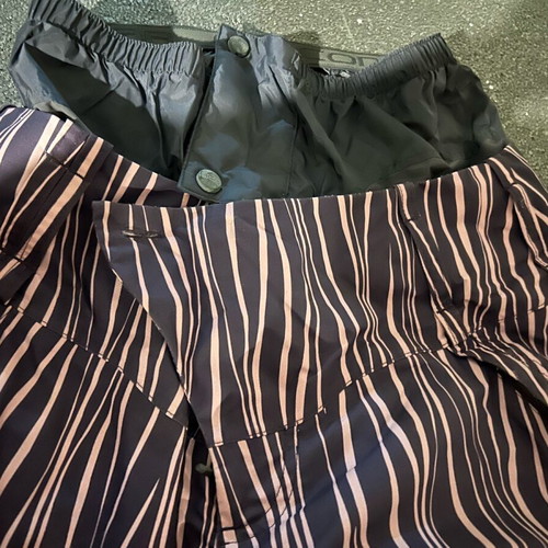 Nike ACG snowboard pants like new, purple, size small