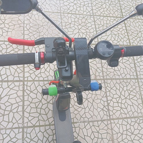 Xiaomi 1S electric scooter used with off-road tires and extras