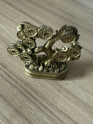 Feng Shui Money Tree με κινέζικα νομίσματα, χρυσαφί