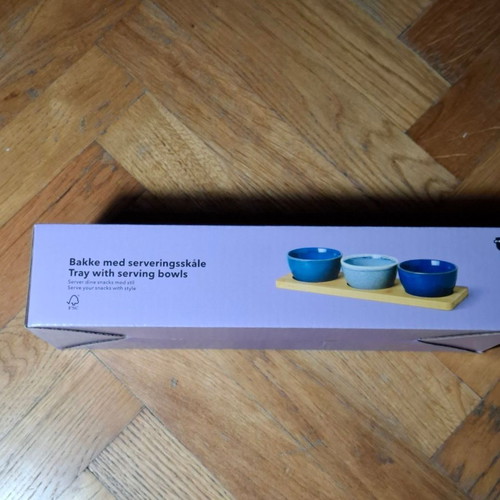 Serving tray with bowls for nuts new