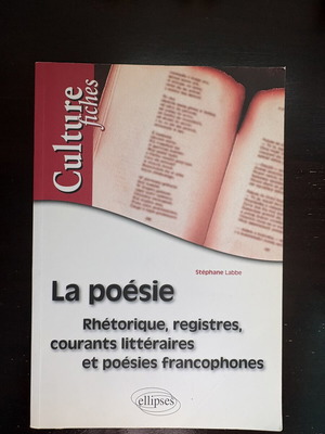 La poésie book like new, slight underlining inside