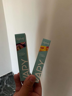 Vapy 1200+ puffs new, flavors mango and passion fruit