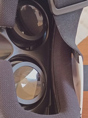 VR BOX virtual reality glasses with Bluetooth remote control like new
