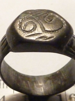 Revival coin ring with decoration like new