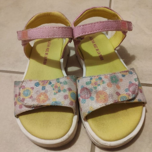 Agatha Ruiz de la Prada girls' sandals like new, size 27, multicolor