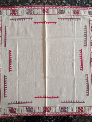 Vintage ‘80s Handmade Tablecloth like new, folk style