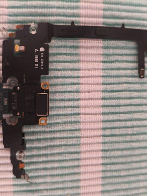 11 Pro charging port flex used, genuine