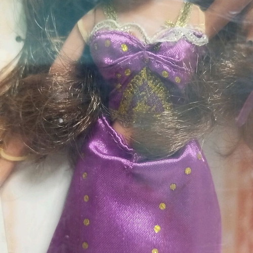 Bratz Yasmin Fashion Show Sleep Wear new with damaged box