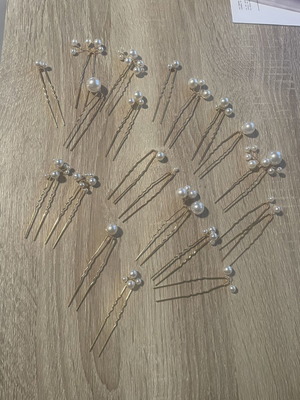 Bridal hair pins brand new, pack of products